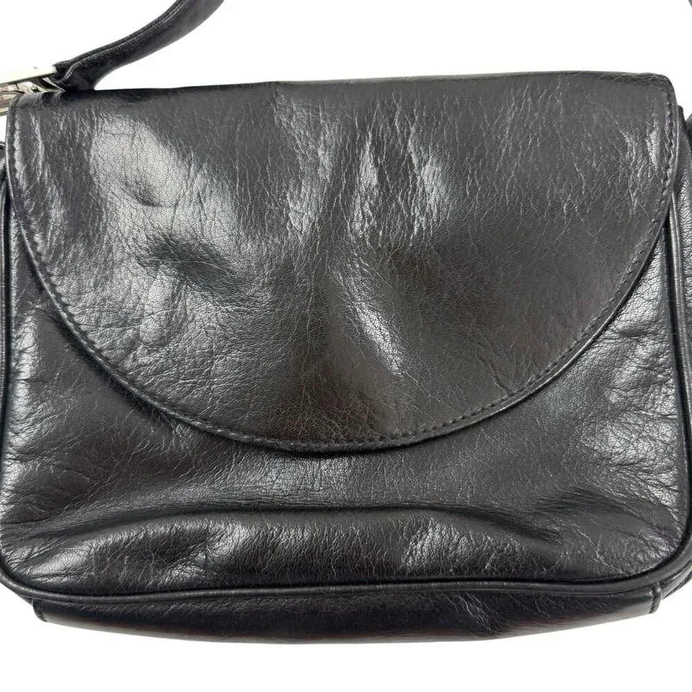 Ralph Lauren Black Leather Shoulder Bag Purse Silver LOGO Strap